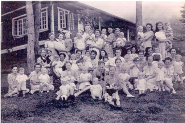 Resident Sally Renda group photo