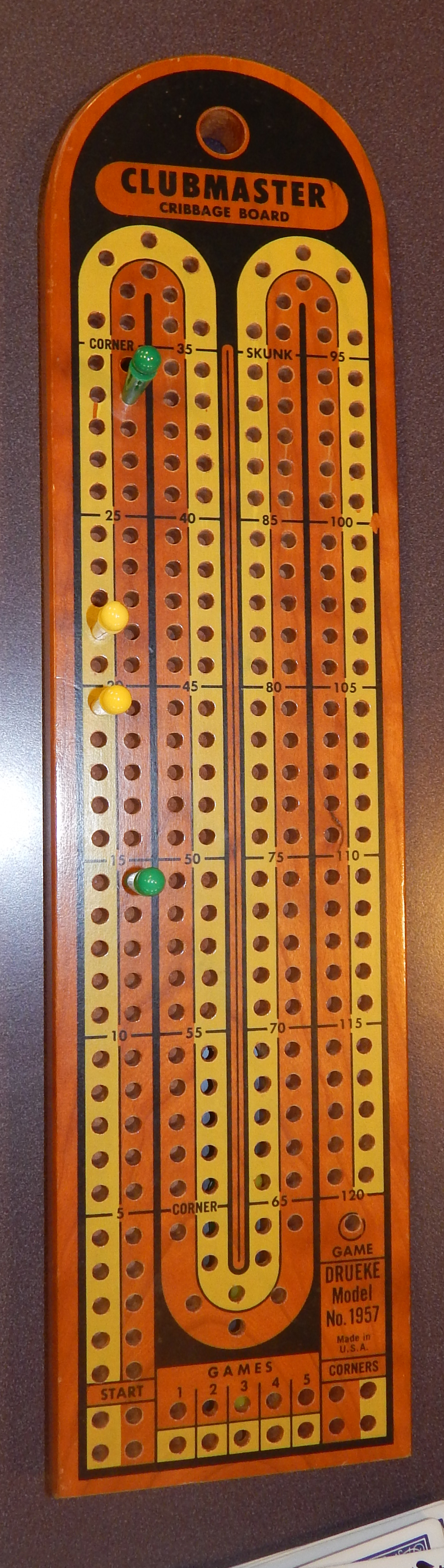 Cribbage board