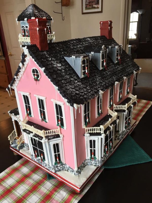 A Gingerbread Replica Of Buckingham Mansion | Cornwall Manor