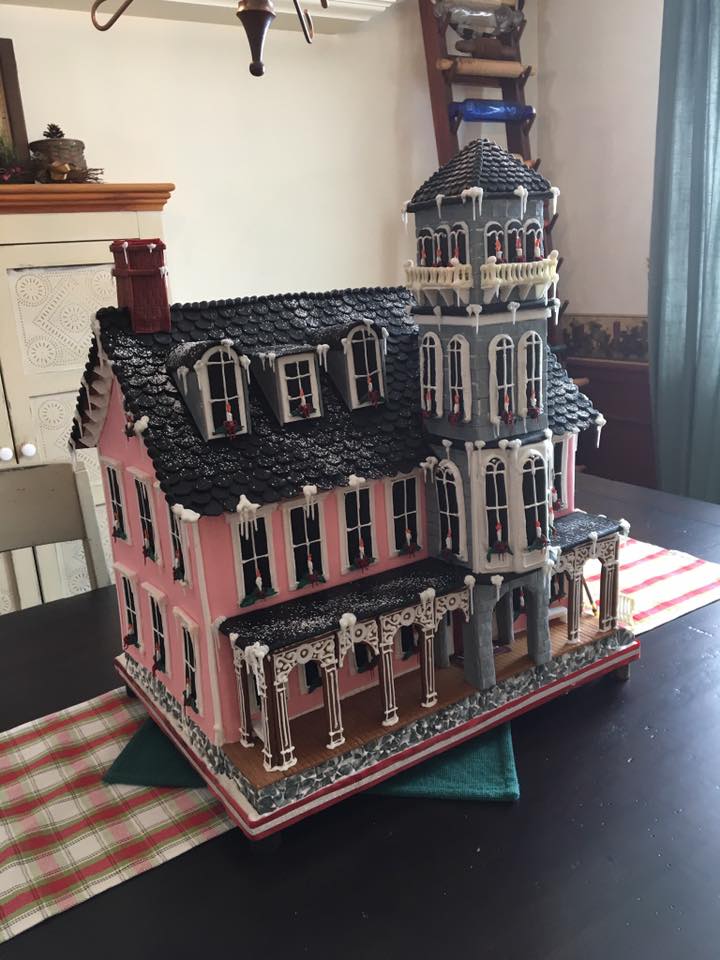 Gingerbread Replica of the Buckingham Mansion