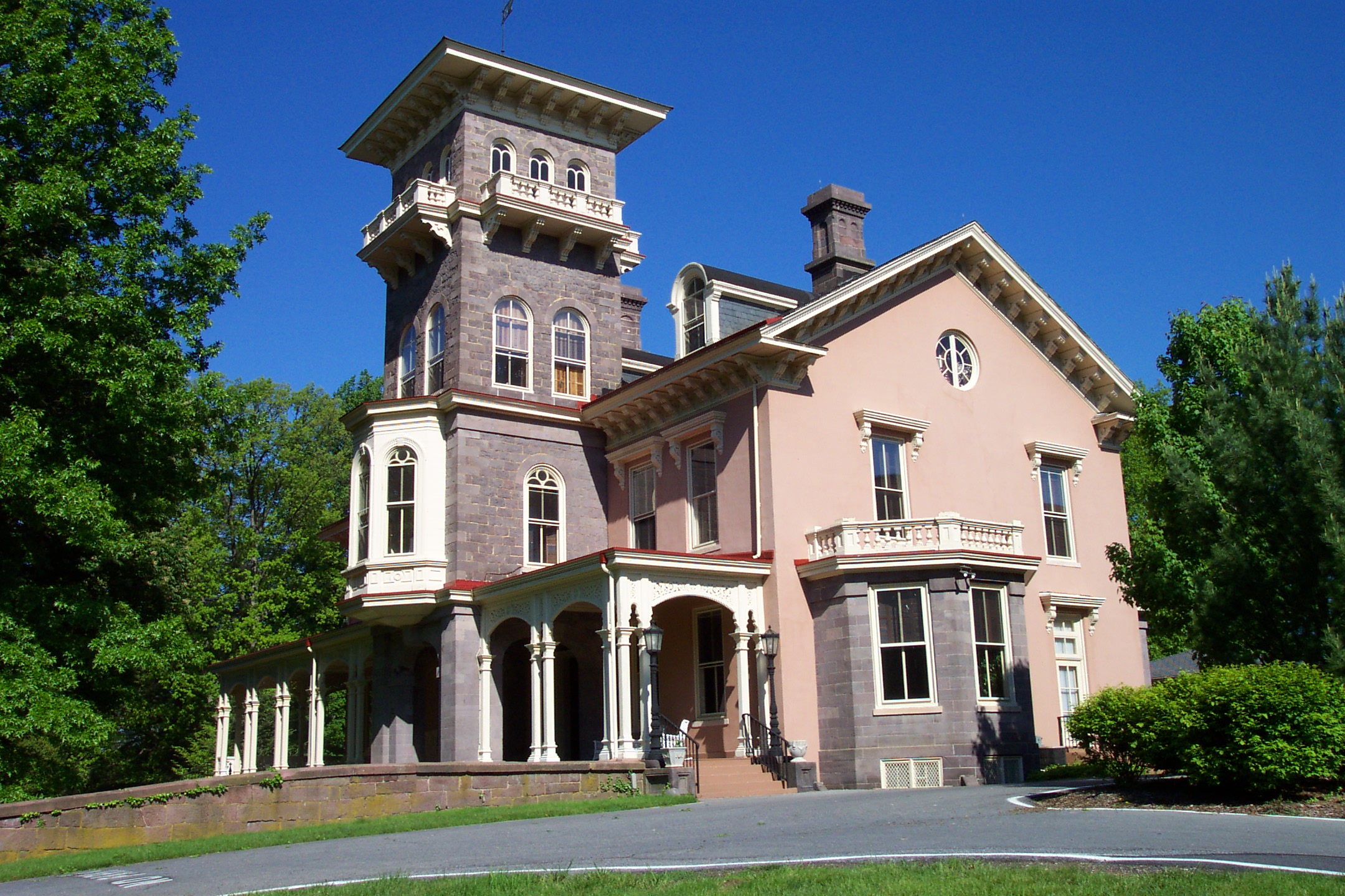 Cornwall Manor's Buckingham Mansion | CCRC Mansion