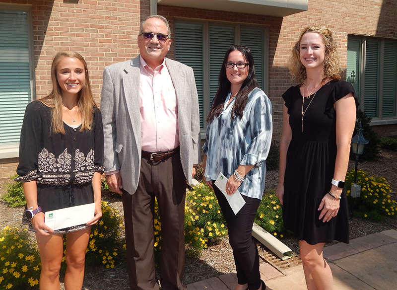 Weik Scholarship Recipients and Cornwall Manor Team Members