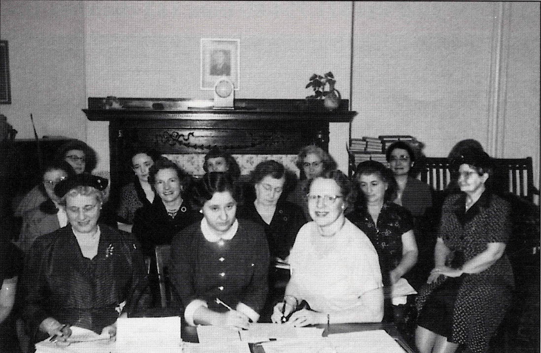 First organized Executive Committee meeting of the Golden Cross Society (today known as the Cornwall Manor Society), 1954.